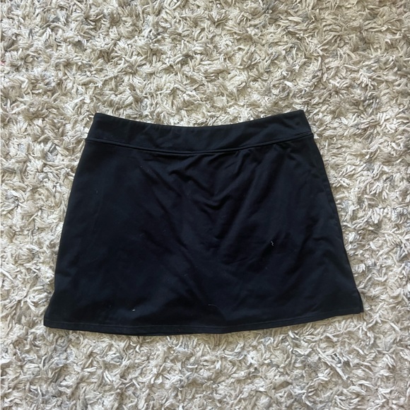black skort - Picture 2 of 3